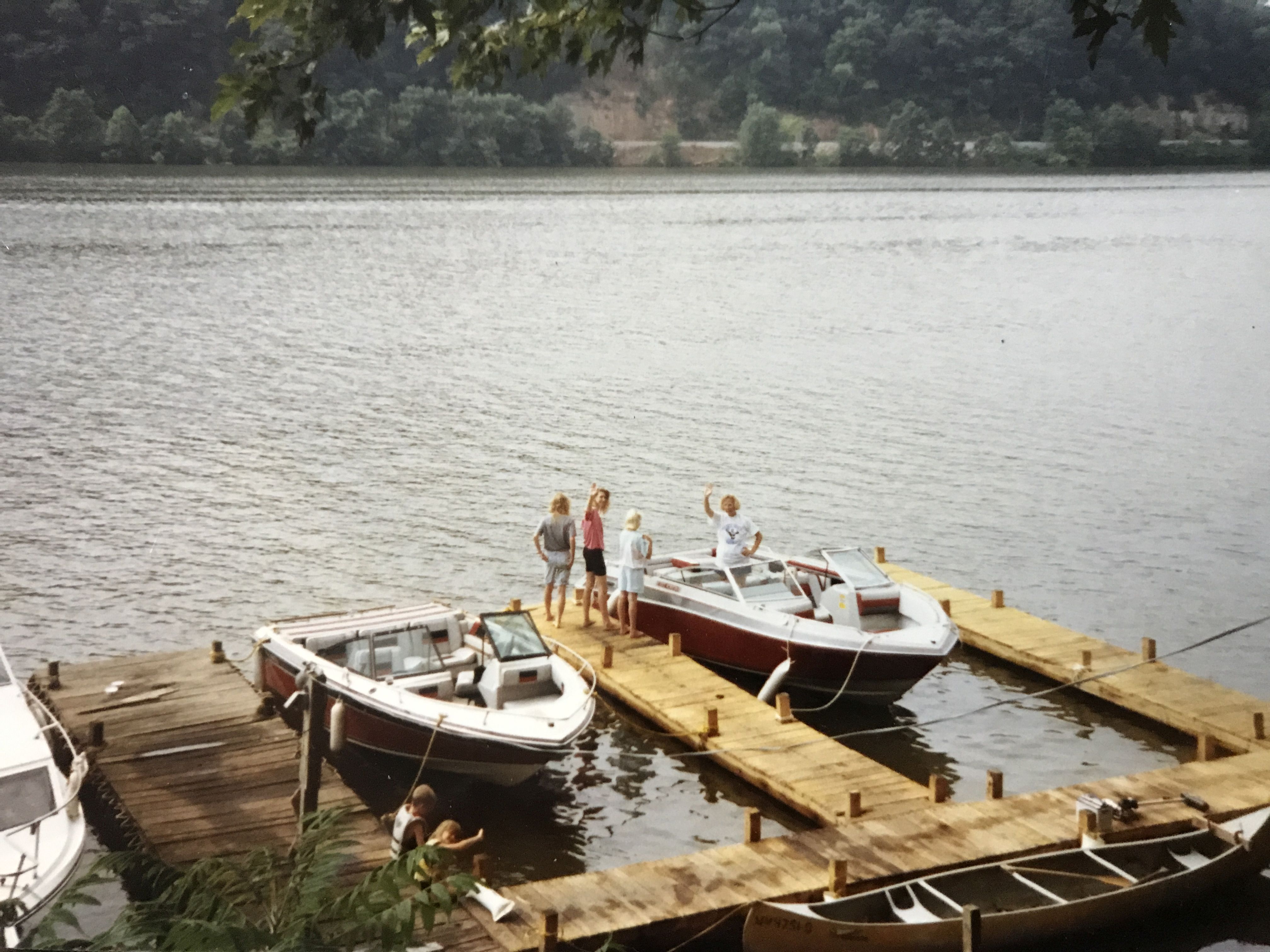 ChaparralAnForuWinnsAtDock.jpg