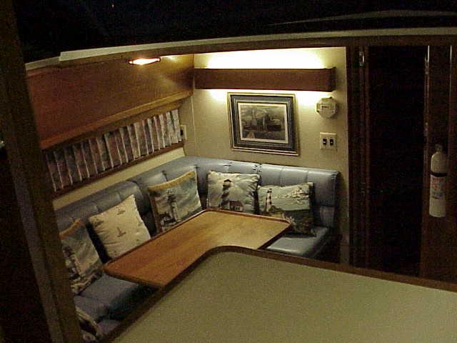 dinette no flash for post.jpg